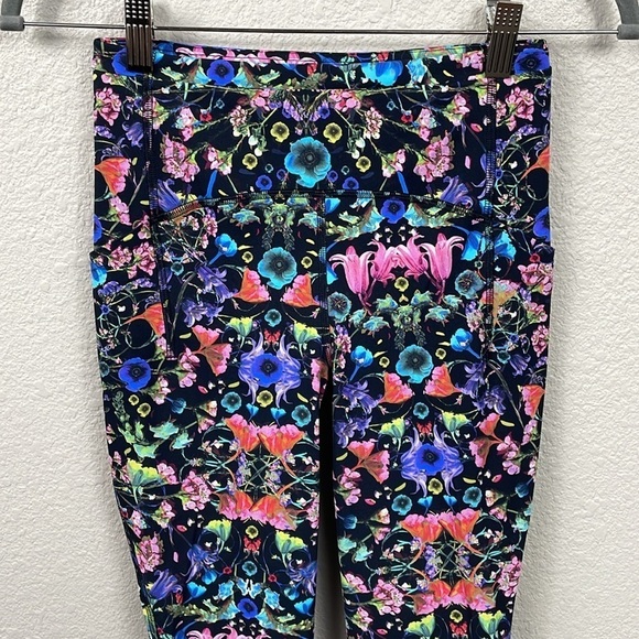 Lululemon Swift Speed High Rise Tight 28" Leggings
Flowerscope Black Multi Sz 4 - Picture 4 of 15